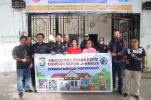 Polda Kepri dan Jurnalis Batam Gelar `Nasi Berkah`, Wujud Sinergi Polri dan Media untuk Sesama