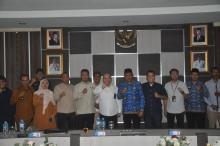 Pemkab Karimun Gandeng Koperasi Merah Putih Tekan Kesenjangan Harga Bahan Pokok Antarpulau