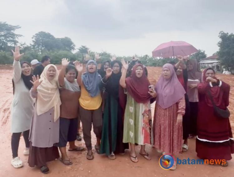 Warga Taman Raya Resah Aktivitas Cut and Fill Diduga Picu Banjir dan Kecelakaan