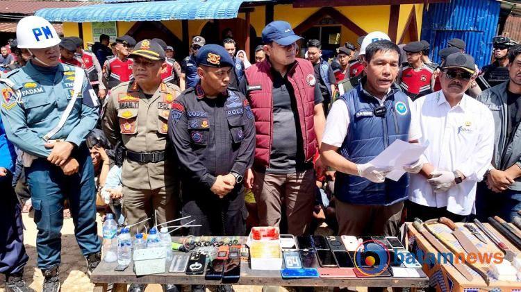 BNNP Kepri Gerebek Kampung Madani Batam, 36 Warga Positif Narkoba dan Dua Rumah Pengguna Dirubuhkan