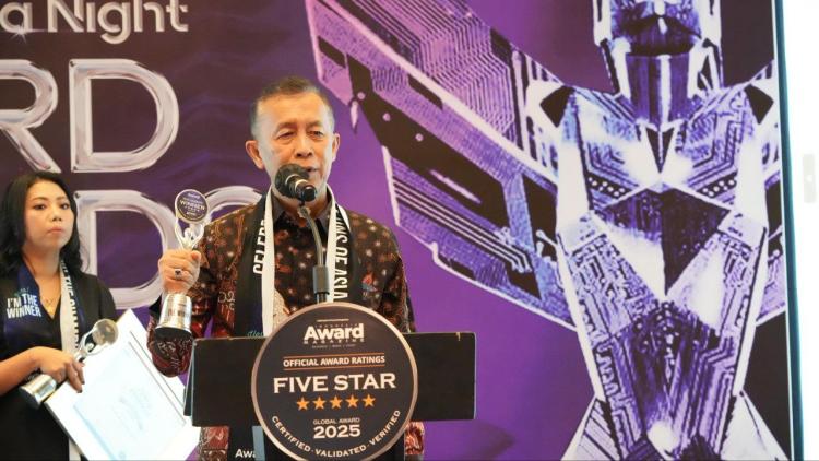 Kepala BP Batam Raih Penghargaan Inspiring Professional dan Leadership Award