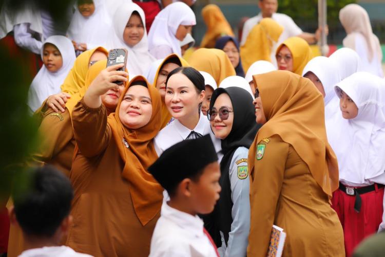 Wakil Wali Kota Batam Tinjau Fasilitas Belajar di SDN 005 Sagulung