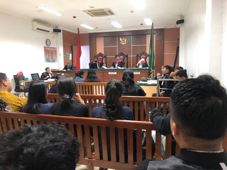 Intan ART Korban Penganiayaan Menjerit di PN Batam, Roslina Majikan Kejam Sibuk Cari Strategi Pembelaan