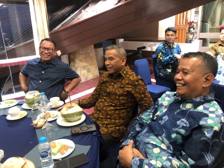 CBR Gantikan CSR? Ini Strategi Baru Wamen Helvi Dongkrak UMKM Batam