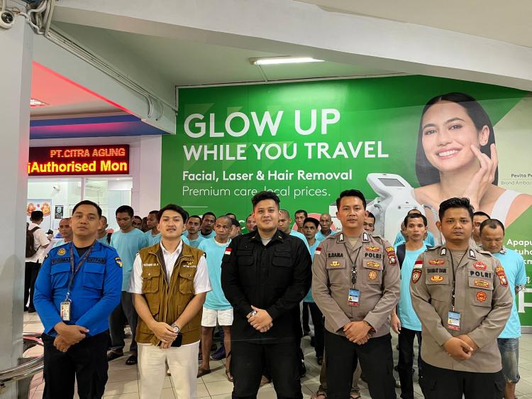 Deportasi PMI: 157 WNI Pulang dari Malaysia, Dijemput di Batam Center