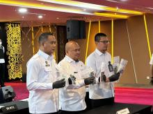 Buronan Korupsi Rp 2,2 T dari Tiongkok Ditangkap Imigrasi di Lobi Hotel Batam