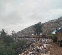 Terungkap! Pekerja Beberkan Biang Kerok Lambatnya Pengangkutan Sampah di Batam