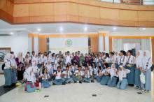 DPRD Batam Terima Kunjungan Edukasi Siswa SMAN 27, Rudi: Siapa Tahu Suatu Hari Kalian Duduk di Kursi Ini!