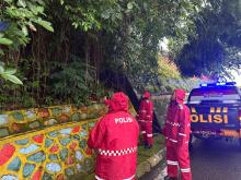 Polres Karimun Gelar Patroli Siaga Bencana Antisipasi Banjir dan Longsor Akibat Cuaca Ekstrem