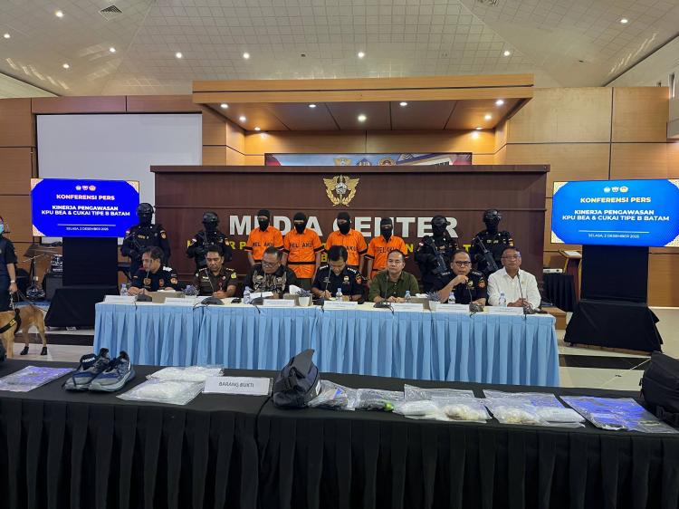 1,8 Kg Sabu Digagalkan di Batam, 4 Pelaku Diamankan dan Terancam Hukuman Mati