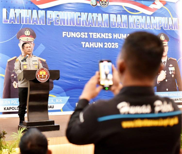 Polda Kepri Gelar Pelatihan Teknis Humas 2025, Tekankan Profesionalitas Foto Jurnalistik dan Etika Publikasi