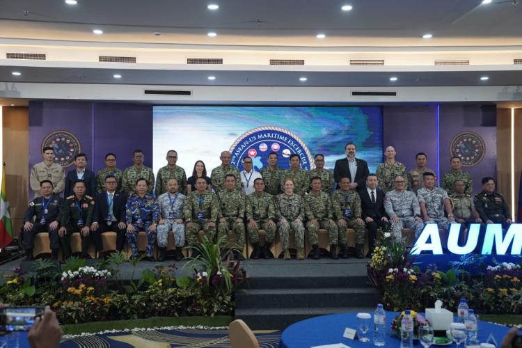 Latihan Maritim ASEAN-AS 2025 Resmi Dibuka di Batam, Wagub Kepri Soroti Tantangan Keamanan Laut