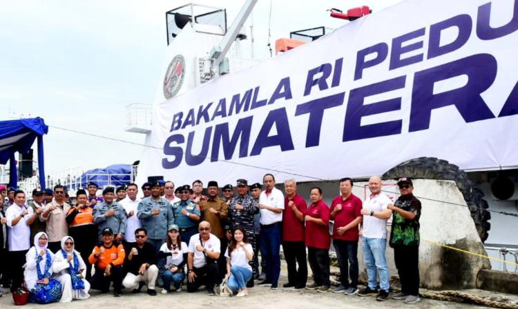 Bakamla RI Kirim 70 Ton Bantuan Kemanusiaan untuk Korban Bencana Sumatra