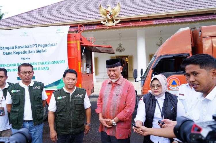 Pegadaian Serahkan Rp 680 Juta Bantuan, Bantu Pemulihan Bencana di Sumbar