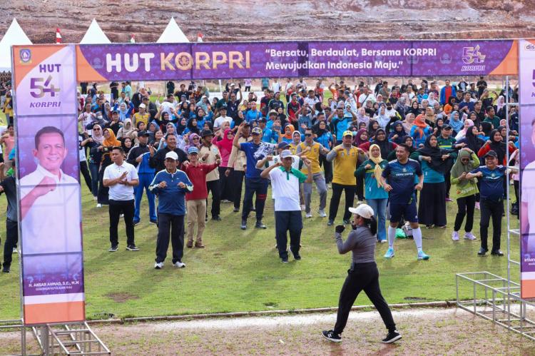 Ribuan ASN Kepri Ikuti Senam Bersama di HUT KORPRI ke-54