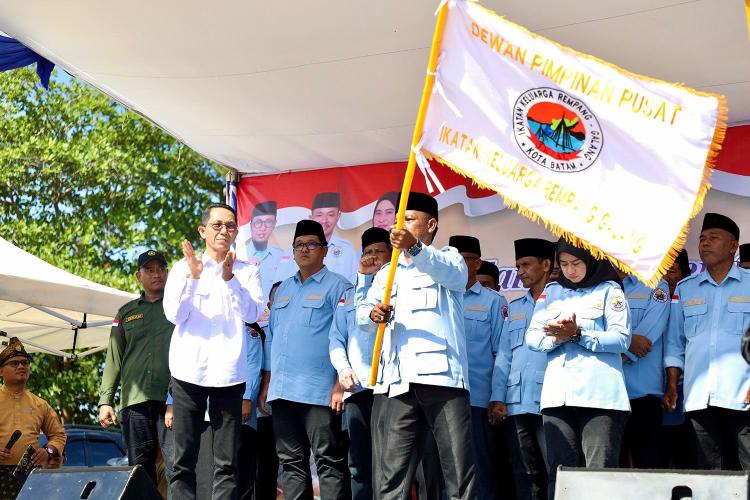 Di Lapangan Sijantung Galang, Kepengurusan Baru IKRAL Resmi Dilantik