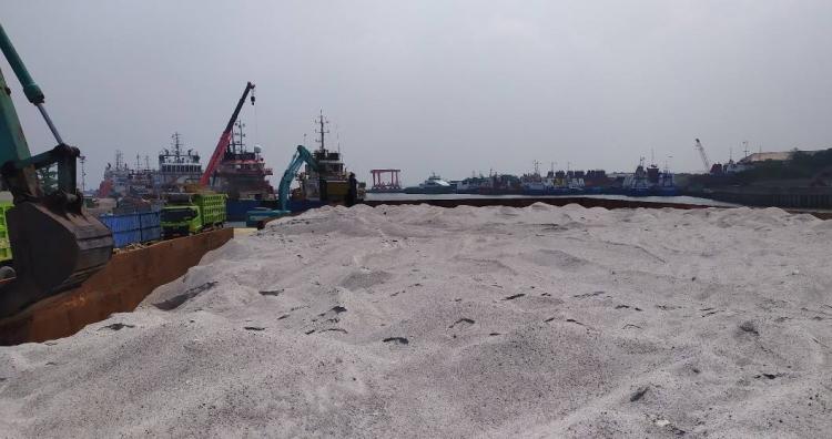 HPM Pasir Kuarsa Kepri Rp210.000: Pengusaha Mengeluh PAD Kabupaten Lingga Terancam Collapse
