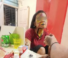 Sebelum Disiksa, Dwi Putri Dilukis Wilson Layaknya Badut