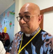 Romo Paschalis Desak Hukuman Maksimal 10 Tahun untuk Terdakwa Roslina Penganiaya ART di Batam