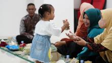 Ketua TP PKK Lingga Ajak Orang Tua Tak Sembunyikan Kondisi Balita: Ganti Gerakan Tutup Mulut Jadi Gerakan Terus Makan