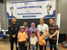 Imigrasi Batam Hadirkan Layanan Paspor Simpatik untuk Penyandang Disabilitas di Museum Raja Ali Haji