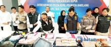 Setor Denda Rp1,4 Miliar ke Negara, Afung Pemilik Uang Rp7,7 Miliar dan Empat Kurirnya Dilepaskan