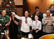 Wali Kota Batam Tinjau Sejumlah Gereja Saat Malam Natal, Pastikan Ibadah Berjalan Aman