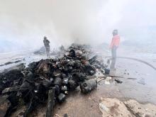 Perusahaan Limbah B3 PT Logam Internasional Jaya Terbakar, Api Muncul dari Tumpukan Limbah Baterai dan Tabung Freon