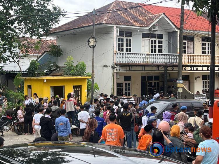 Rekonstruksi Kasus Dwi Putri di Jodoh Permai Berlangsung Tegang, Warga Tuntut Hukuman Berat