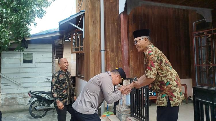 Awali Jabatan Kapolsek, IPTU Sutomo Sambangi LAM Jemaja untuk Komunikasi Harmonis