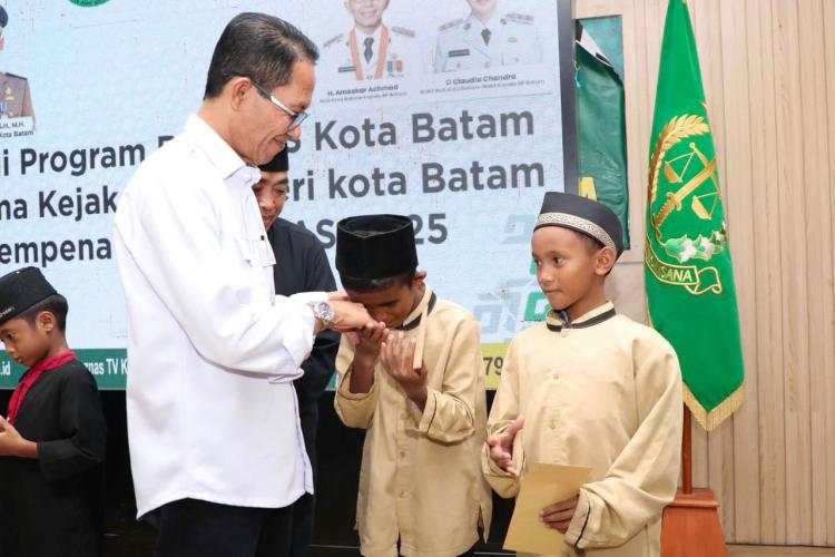 Dukung Pemberdayaan, BAZNAS dan Kejari Batam Gelar Sinergi Program di HUT ke-25