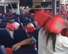 Kapal Dumai Line Diterjang Ombak Tinggi Rute Dumai-Batam, Penumpang Panik Kenakan Life Jacket