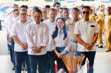 Wafatnya Abang Li Claudia Chandra, Wali Kota Amsakar Pimpin Penghormatan Terakhir