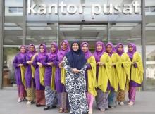 Ribuan Perempuan Berkebaya Labuh Pecahkan Rekor Dunia Tari Zapin di Pekanbaru