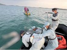 Bakamla RI Evakuasi Mayat Pria Tanpa Identitas di Perairan Tanjung Piayu Batam
