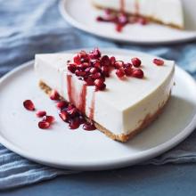 Cuma Modal 2 Bahan! Ini Rahasia Bikin Yogurt Cheesecake yang Lagi Viral di Sosmed