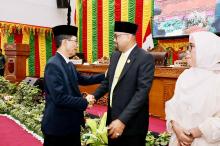 Muhammad Yunus Muda Resmi Jabat Wakil Ketua III DPRD Batam, Amsakar Achmad Titip Pesan Penting