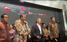 Dua Pimpinan OJK Mahendra Siregar dan Inarno Djajadi Mundur, Sebut Tanggung Jawab Moral