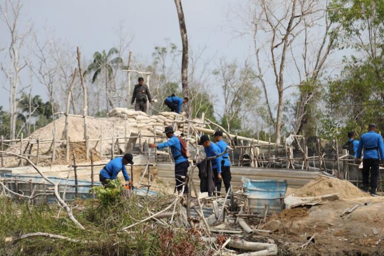 BP Batam dan Aparat Gabungan Sikat Tambang Pasir Ilegal di KKOP Bandara Hang Nadim
