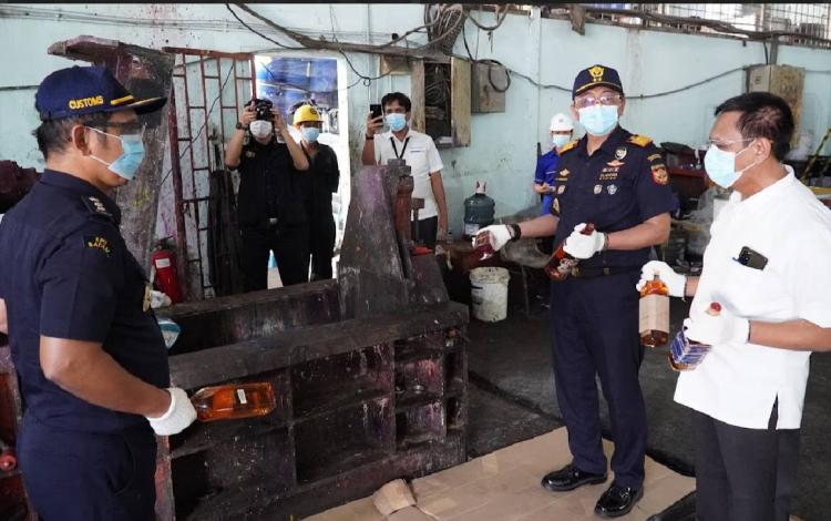 Bea Cukai Batam Musnahkan Rokok hingga Baju Bekas Senilai Rp 27,5 Miliar