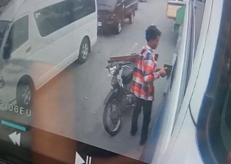 Komplotan Maling Spesialis Truk Beraksi di Parkiran Masjid, Sopir Rugi Besar