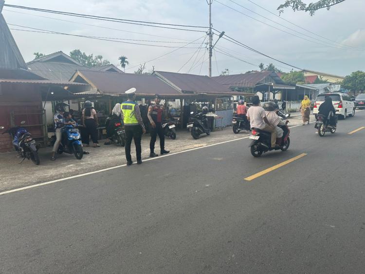 Pasar Tumpah Ramadan di Dabo Singkep Ramai, Polres Lingga Gelar Gatur Lalin