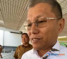 Cari Tahu Kadar Racun, DLH Batam Ambil Sampel Limbah Hitam yang Cemari Pesisir Dangas