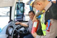 Polda Kepri Geber Ramp Check Angkutan Umum dan Pariwisata, Pastikan Keamanan Jalan Raya