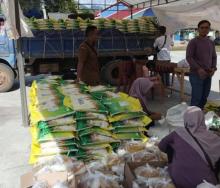 Warga Daik Lingga Merapat! Ada Paket Sembako Murah Cuma Rp87 Ribu di Lapangan Hang Tuah