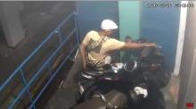 Makin Nekat! Curanmor di Batam Sasar Motor Terkunci Stang di Teras Rumah, Aksi Pelaku Terekam CCTv