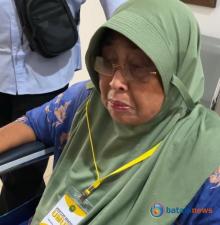 Tangis Nenek Fandi di PN Batam, Mohon Keadilan untuk Cucu yang Dituntut Hukuman Mati di Kasus Narkoba