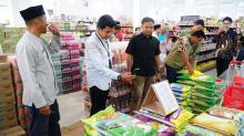 Jaga Stabilitas Jelang Lebaran, Pemkab Lingga dan BAPANAS Sidak Harga Pangan di Daik