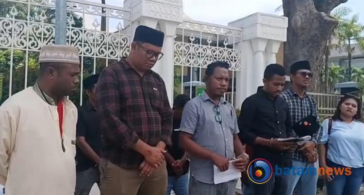 Setahun Kepemimpinan Amsakar–Li Claudia Disorot, Forum Masyarakat Tagih Janji Air Bersih hingga Penanganan Sampah