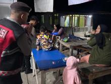 Patroli R2 Satsamapta Sisir Dabo Singkep, Polisi Pastikan Malam Tetap Aman dan Kondusif